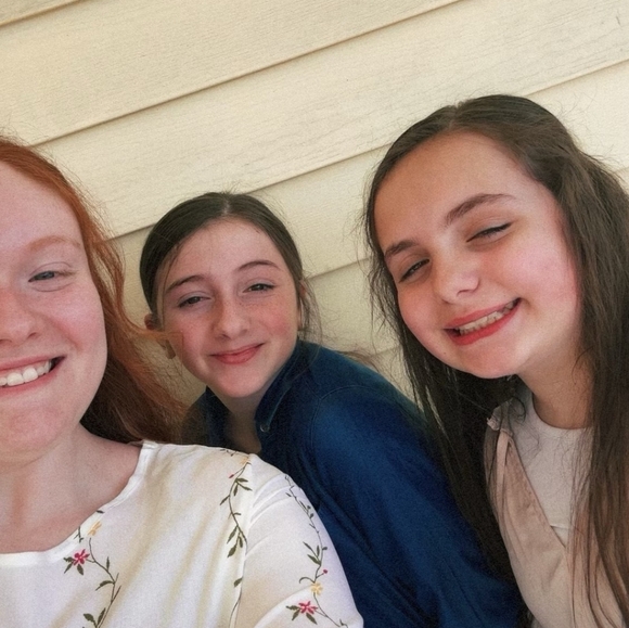 Meet your Posher, Macy - Picture 9 of 9